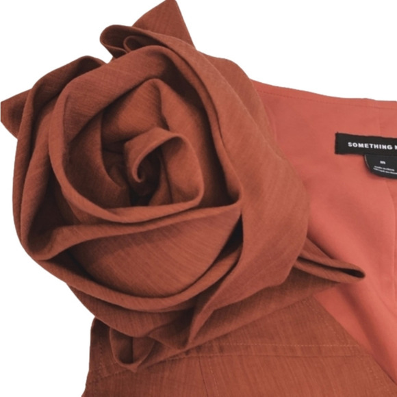 Perfect accent top😍 - Picture 3 of 16